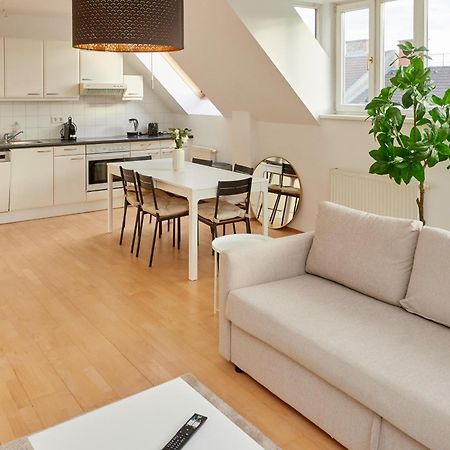 Central Apartment Kreuzgasse Wina Bagian luar foto